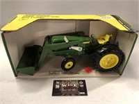 1/16 Ertl John Deere Utlity tractor