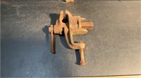 VINTAGE SMALL ANVIL SHAPED BENCH CLAMP