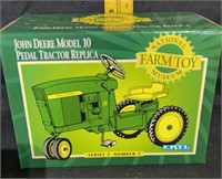 John Deere Model 10 pedal tractor NIB