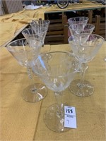 Etched flower wine glasses, lot of 7
