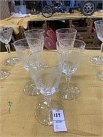 Etched flower wine glasses, lot of 5