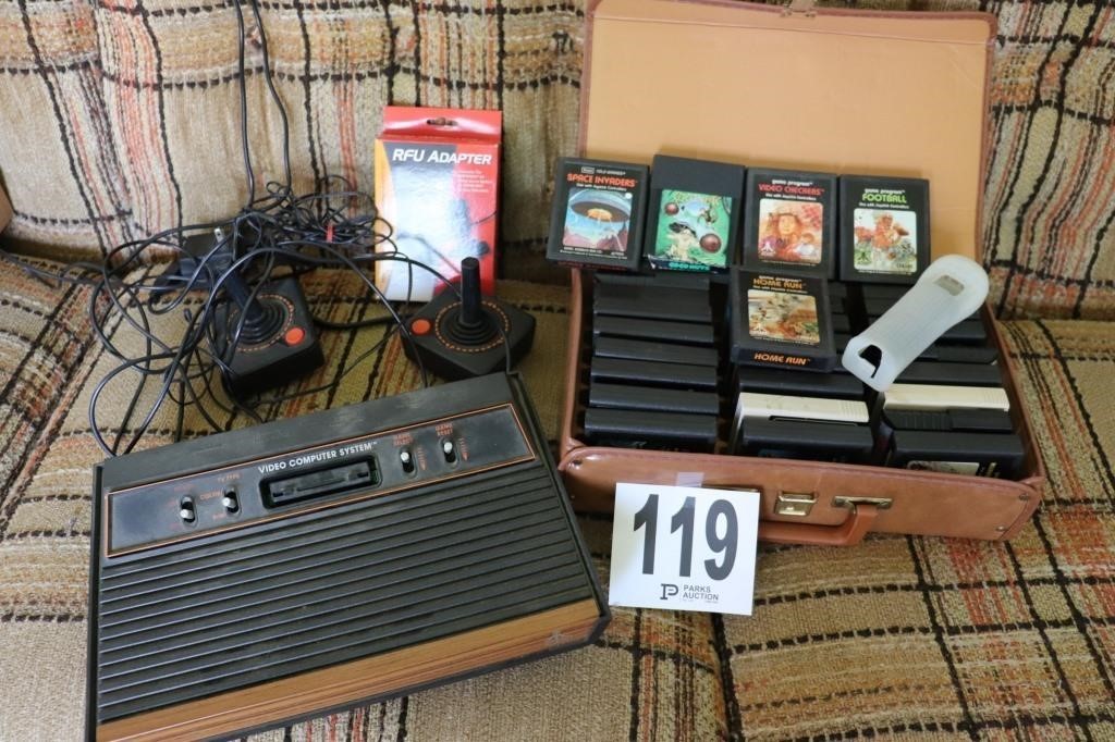 Vintage Atari Game System with Games(R1)