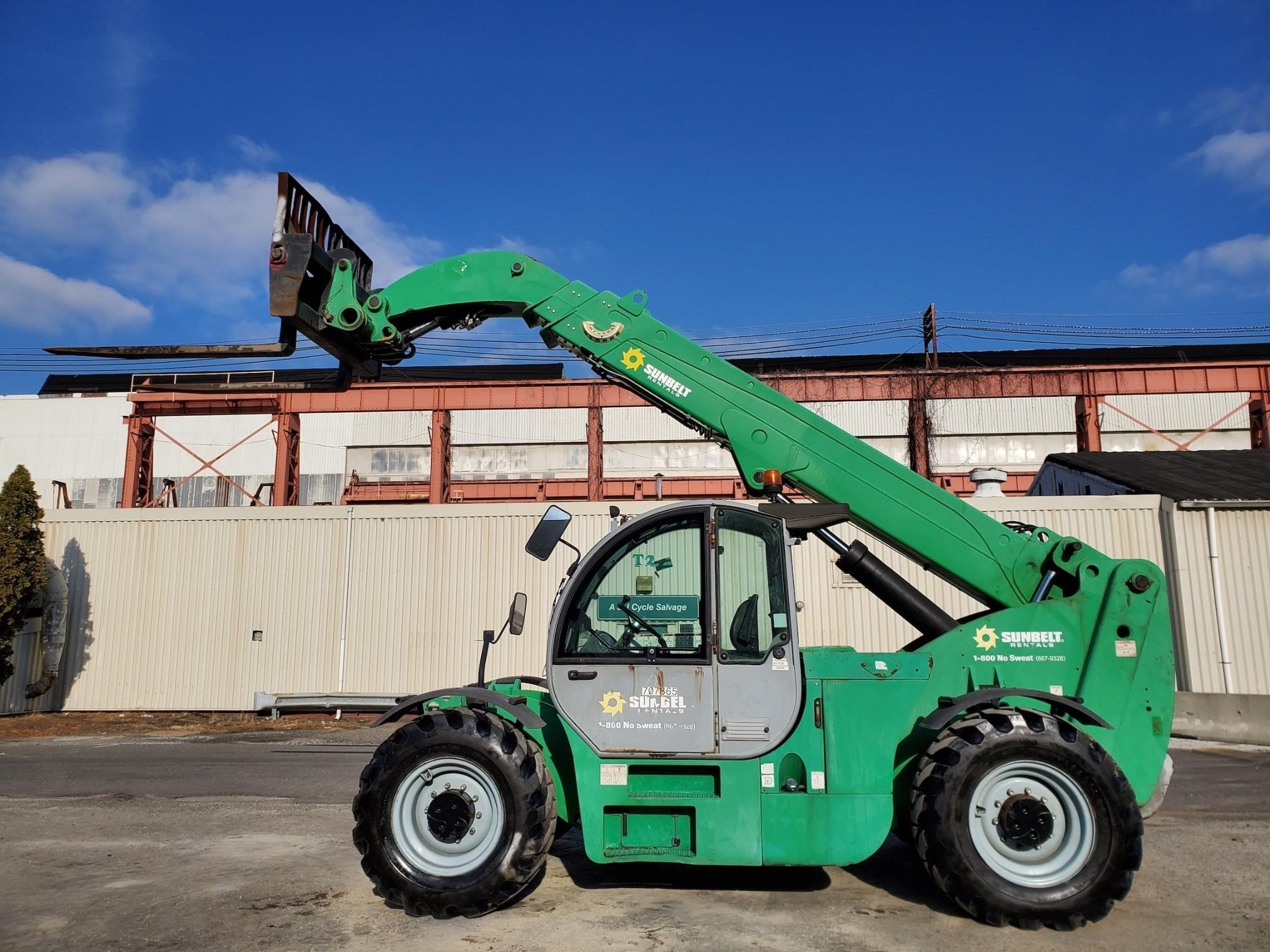 2014 Genie GTH1544 15,000lb Telehandler