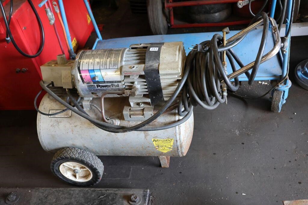 CAMPBELL HAUSFELD AIR COMPRESSOR