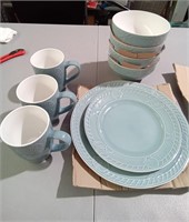 9pc Pfaltzgraff Dinnerware