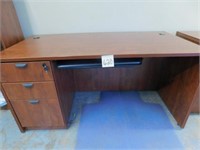 Mahogany Office Desk (60x30") w/ Plastic Mat