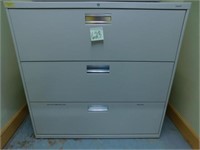 Hon 3-Drawer Metal File Cabinet (42x41")