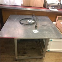 Aluminum top ROTATING  table with power 3x3x28