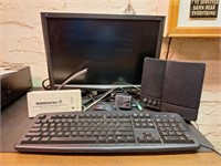 Acer Monitor w/ Keyboard & Speakers, Rainwise