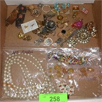 ASST. COSTUME JEWELRY FOR CRAFTS (MISSING STONES>>