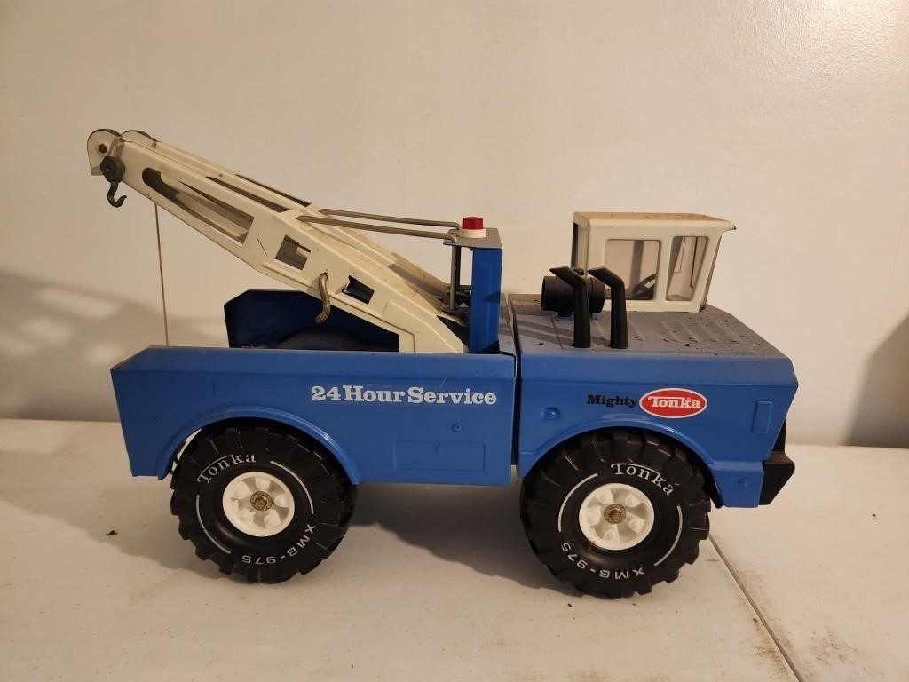 Vintage Tonka Tow Truck