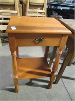 1 DR PINE STAND 17x14x27