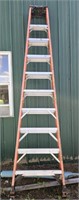 Warner 10' fiberglass ladder