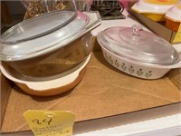 Vintage Pyrex casserole dishes w/lids & more