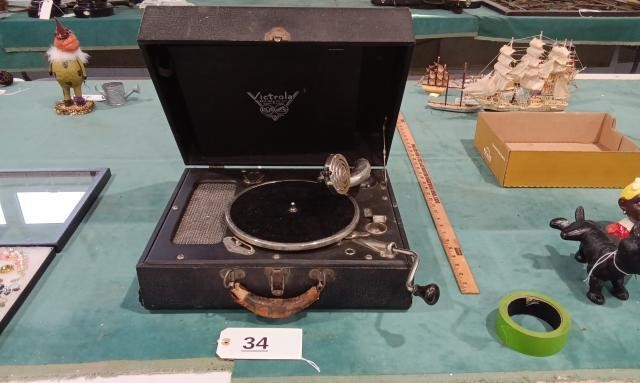 RCA Victrola in Case