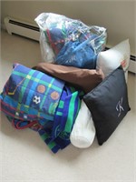 Bedding/pillows and boys clothes