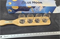 Blue moon drink tray with 4 glasses new