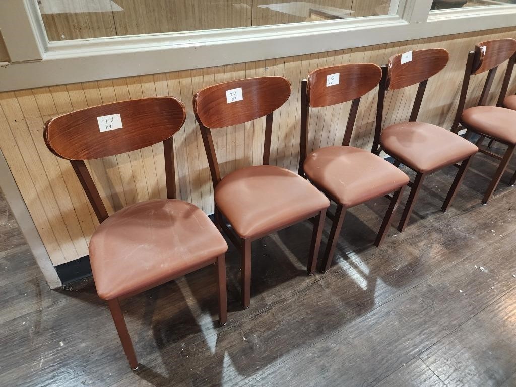 Bid X 4 : Nice Restaurant Dinning Chairs