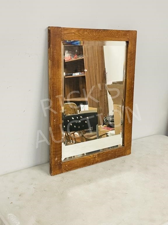antique oak framed mirror - 20" x 26"