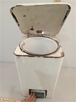 Vintage metal Sanette kitchen trash can with foot