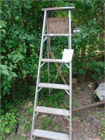 Wooden Ladder Decor 5'