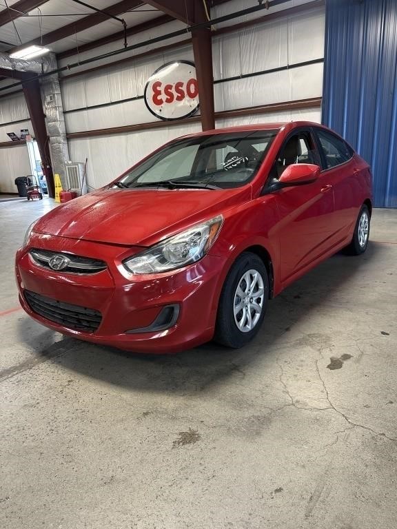 2013 Hyundai ACCENT