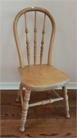 ANTIQUE CHILD'S BENTWOOD CHAIR