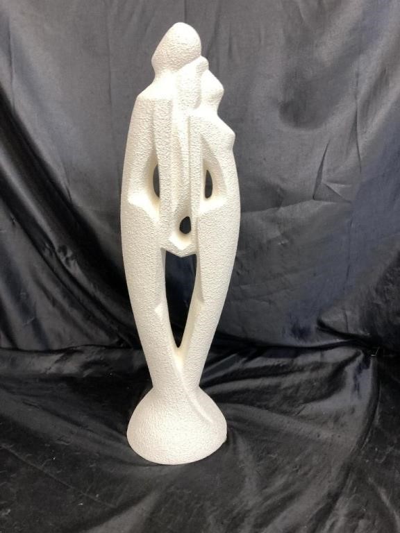 'COUPLE' STATUE / 20" TALL