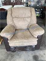 RECLINER