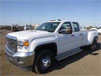 2015 GMC Sierra 3500 Crew Cab Pick Up