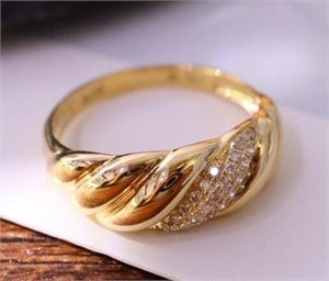 Natural Diamond Ring, 18k gold