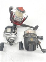 (3) Fishing Reels / Matzuo MZ-230, Silver Max,