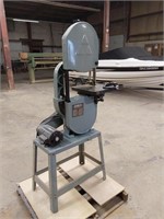 Band saw