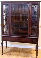 Vintage mahogany crystal cabinet, see photos