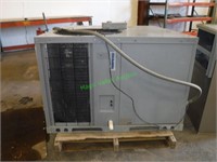Commercial Electric Heat/Cool Unit