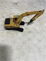 Cat excavator 225 with jackhammer by NZG made in