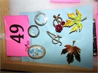 LOT OF BROACHES