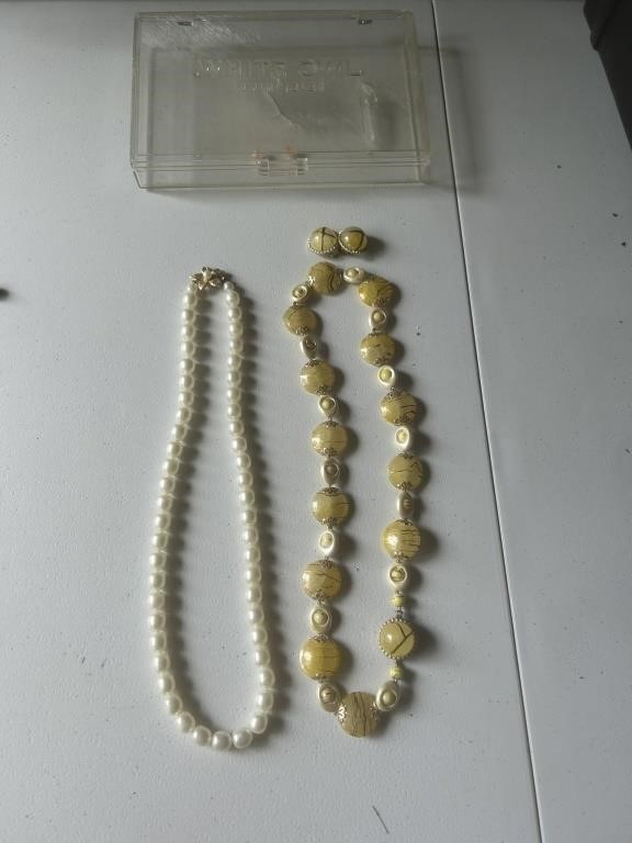 Lot of Two Necklaces
