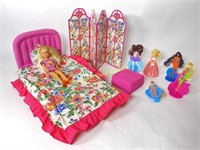 VTG Mattel Barbie Bedroom Set & McDonalds Dolls