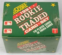 Score Rookie & Traded Baseball Card Box