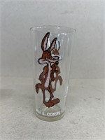 1973 Wile E coyote character glass