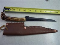 HORN HANDLED KNIFE WITH LEATHER SHEATH