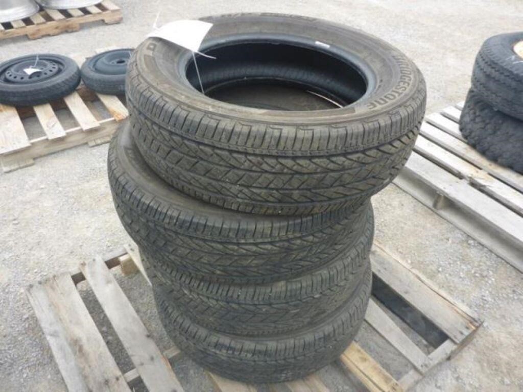Qty Of (4) Bridgstone Dueler H/P 225/65R17 Tire(s)