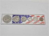 1977 Birth Year Coin Set