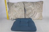 Throw Pillows and Seat Cushion