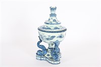 Vtg Blue/White Chinese Soup Tureen w/ Dolphins