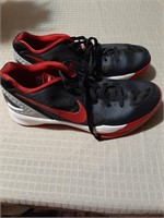 Nike mens shoes size 10.5