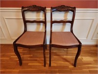 Lot of 2 Victorian Style Side / Dining Chairs