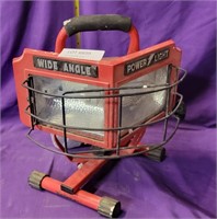 WIDE ANGLE ADJUSTABLE SHOP POWER LIGHT