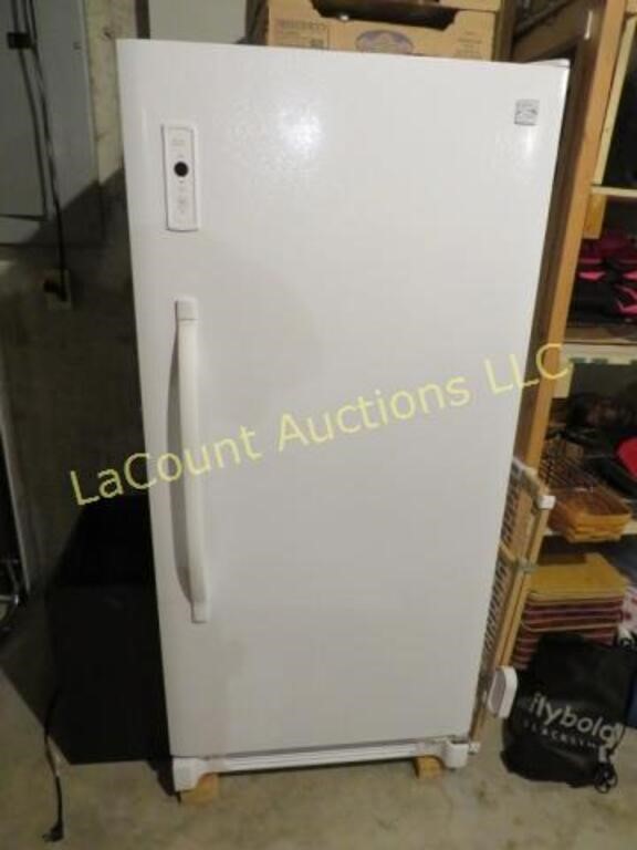 Kenmore upright freezer excellent condition CLEAN